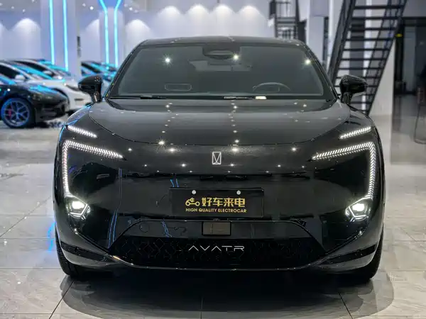 Avatr 11 2025