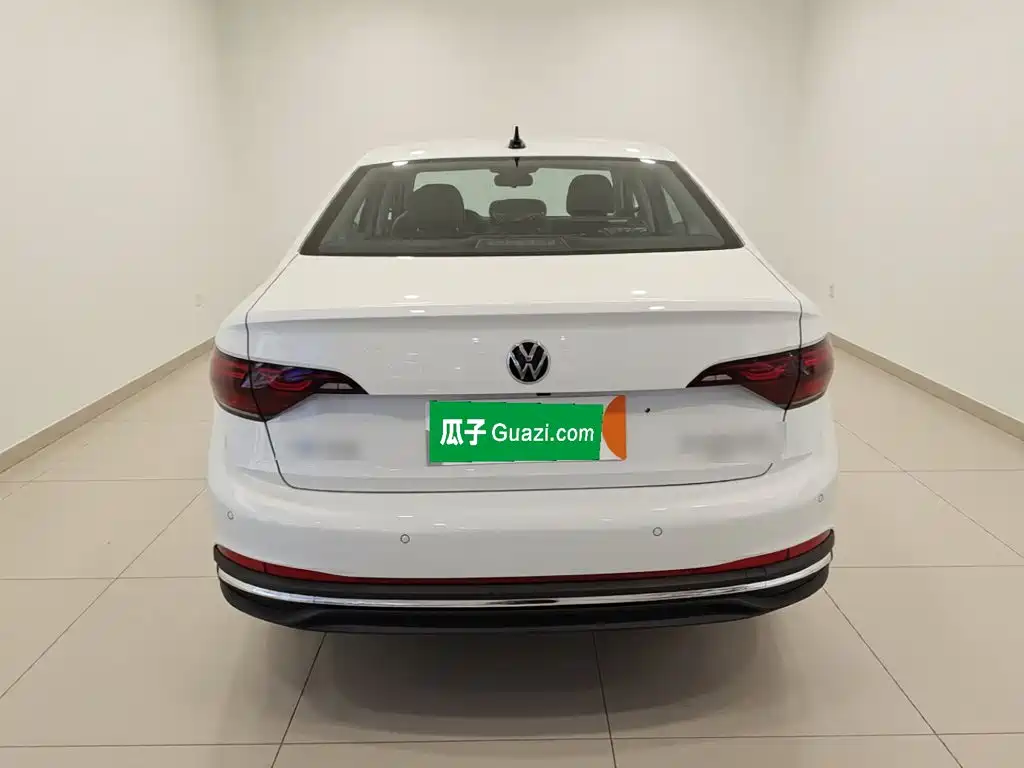 Volkswagen Sagitar 2025
