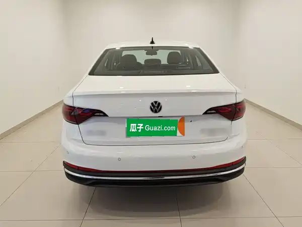 Volkswagen Sagitar 2025