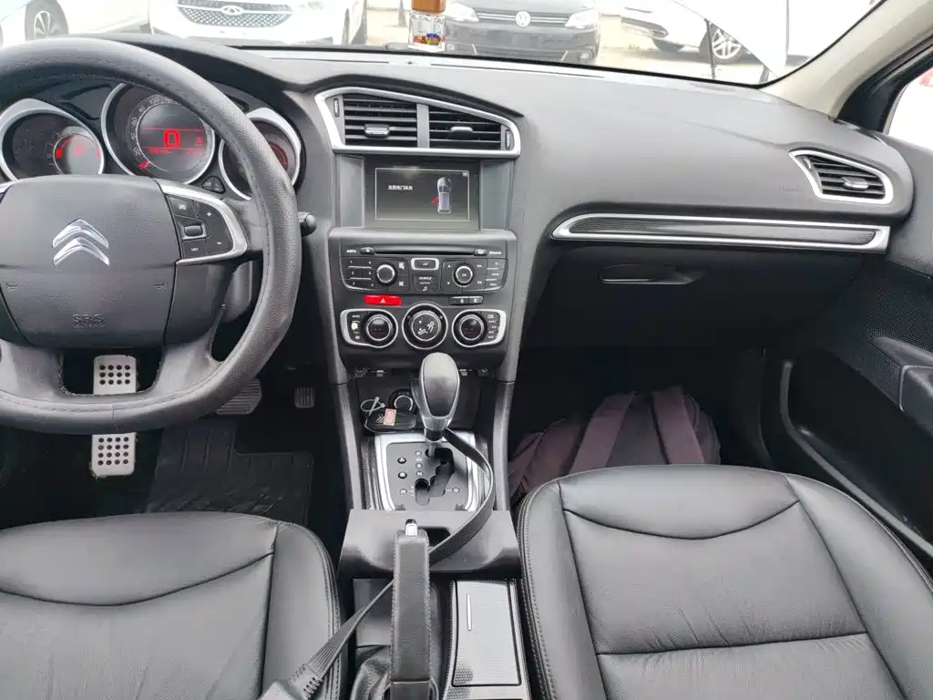 Citroën C4L 2015 — фото 9