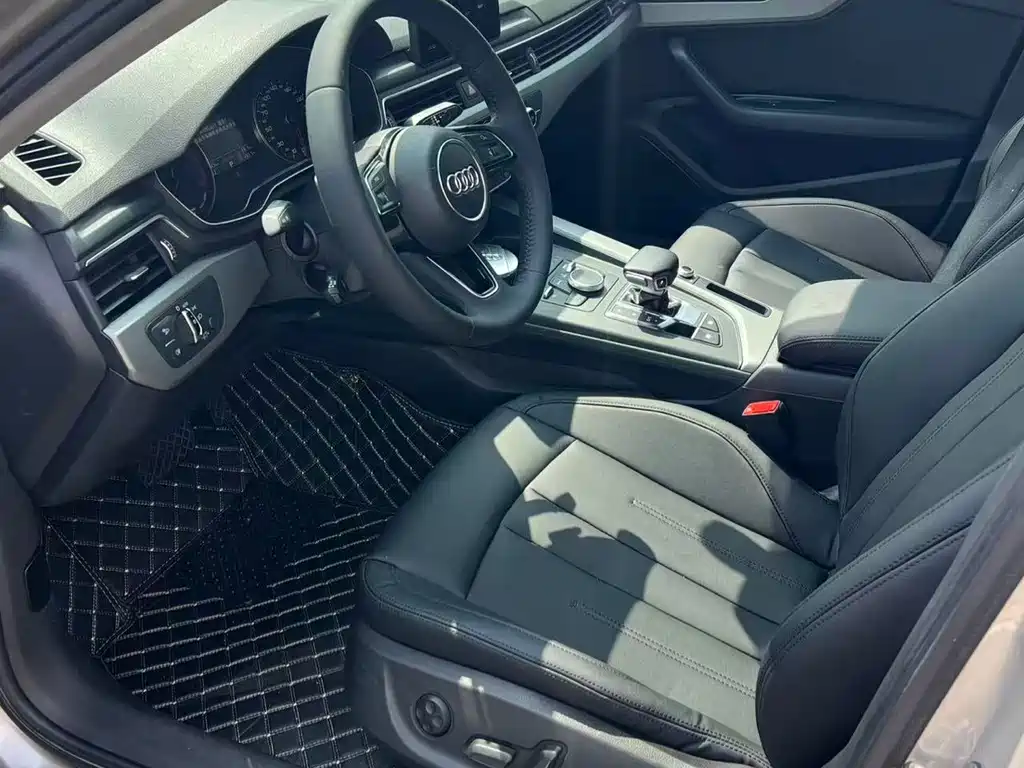 Audi A4L 2018