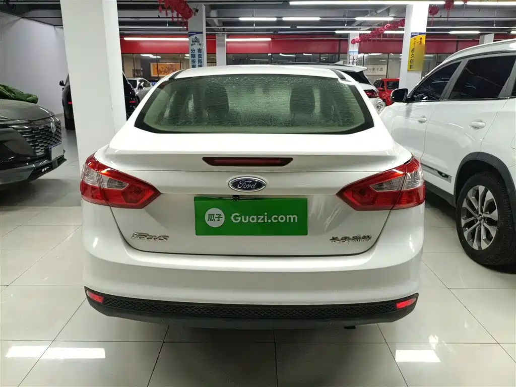 Ford Focus 2015 — фото 6
