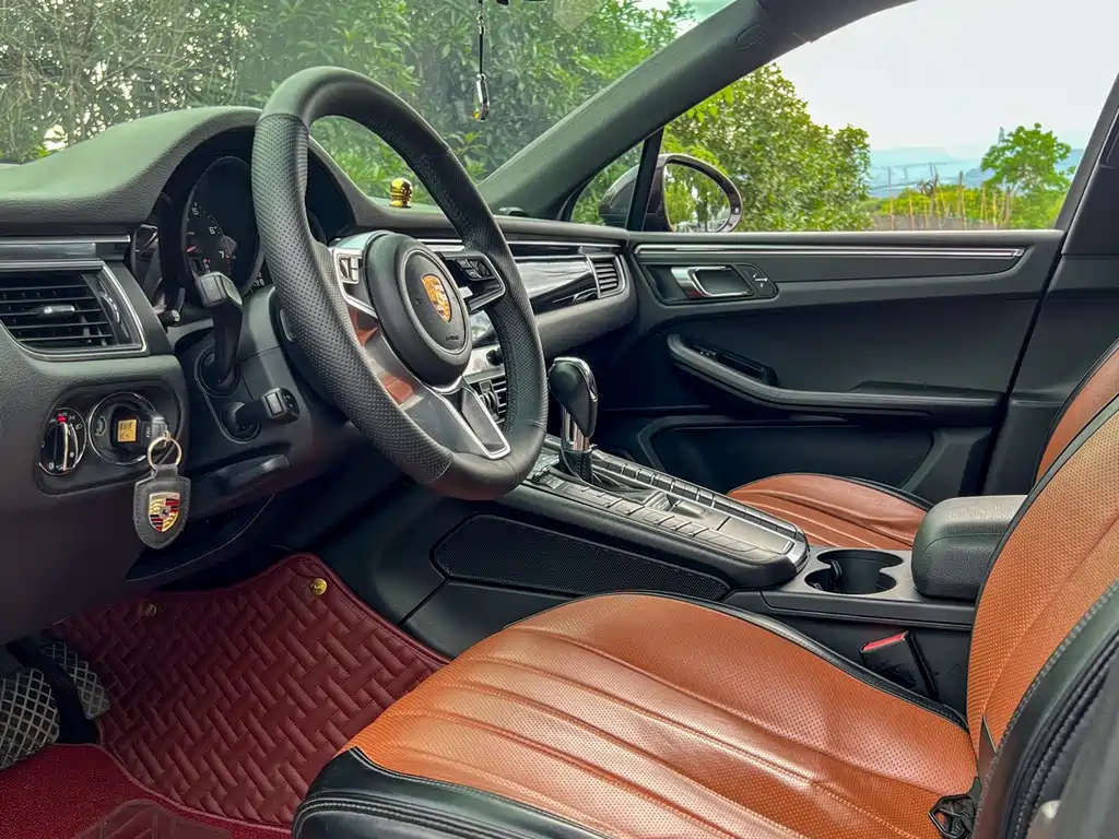Porsche Macan 2015 — фото 13
