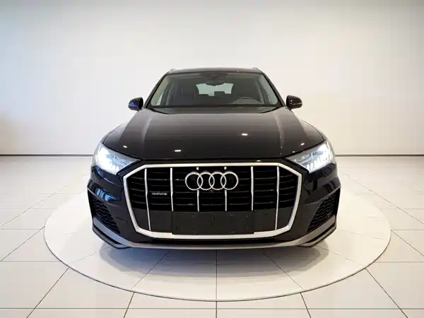 Audi Q7 2021