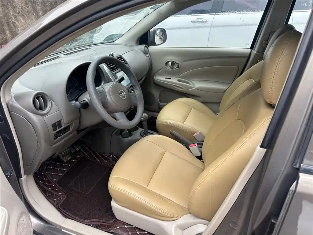 Nissan Sunny 2011 — фото 8