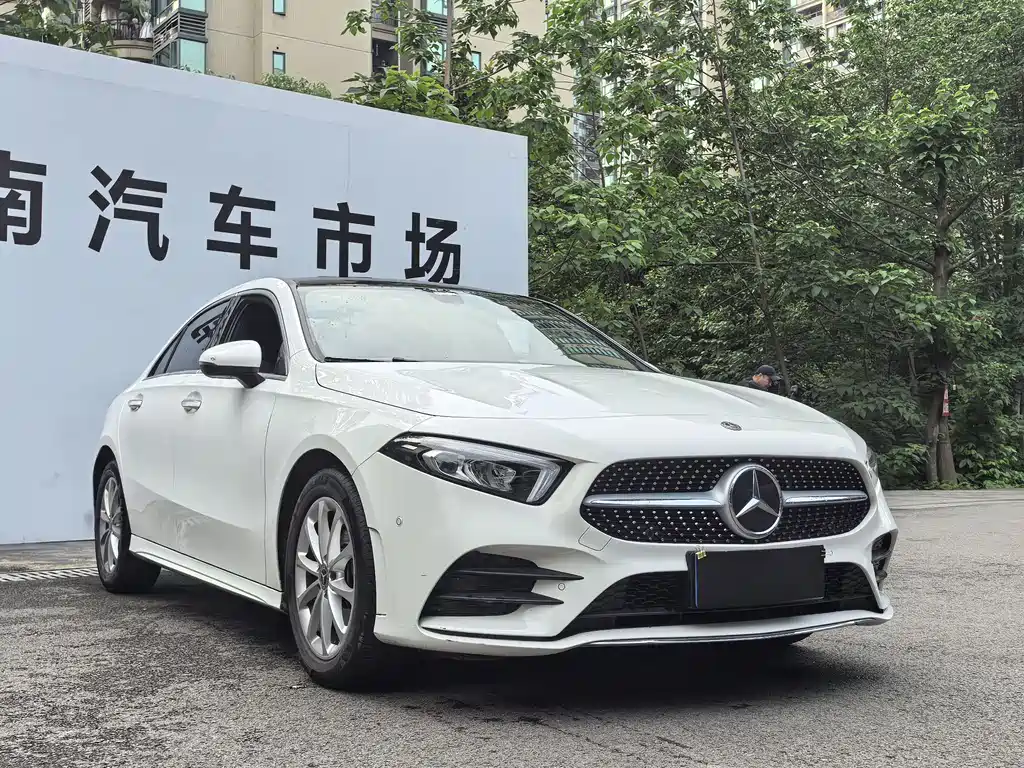 Mercedes-Benz A-Class 2020 — фото 3