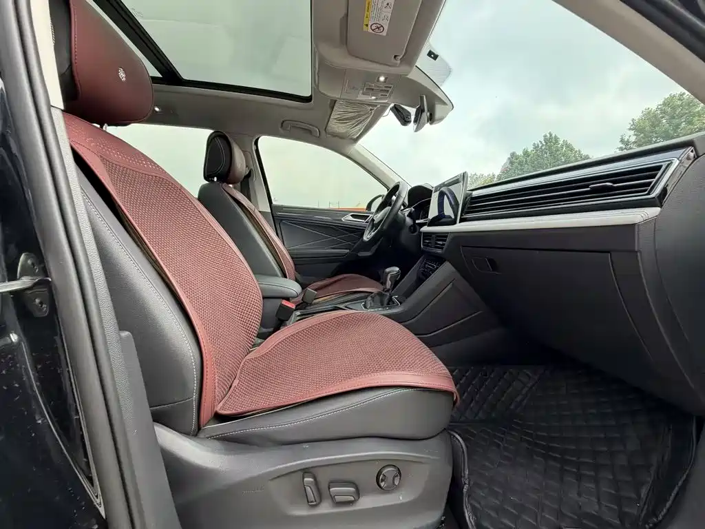 Volkswagen Tiguan L 2023 — фото 13