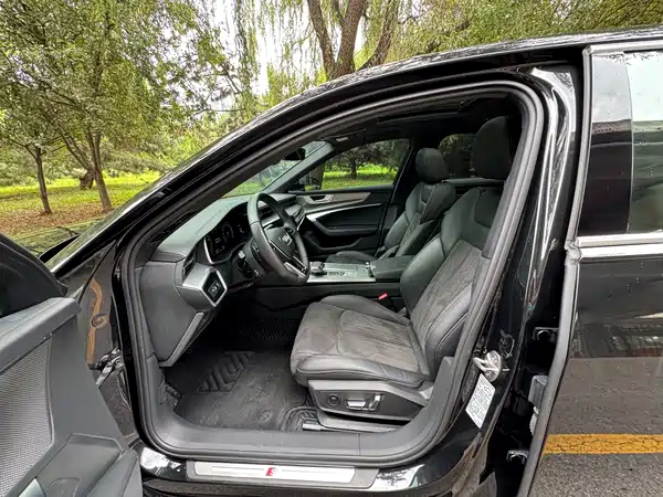 Audi A6L 2023