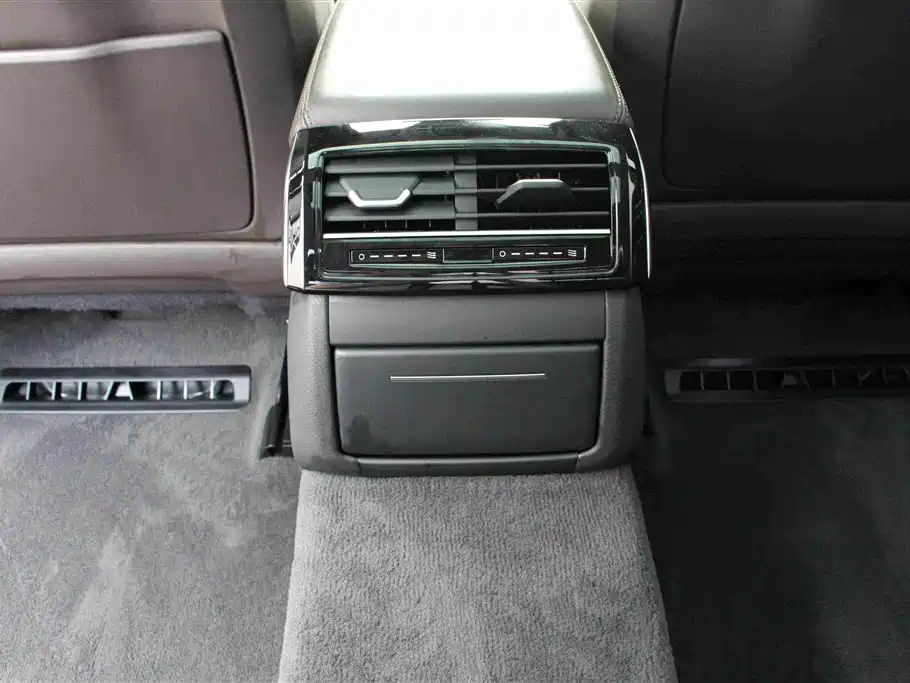 Audi A8 2021
