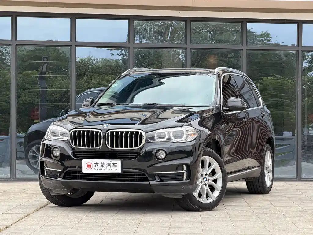 BMW X5 2018 — фото 1