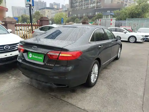 Ford Taurus 2016