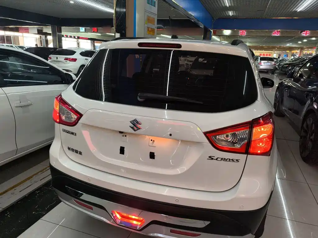 Suzuki S-Cross 2014 — фото 4