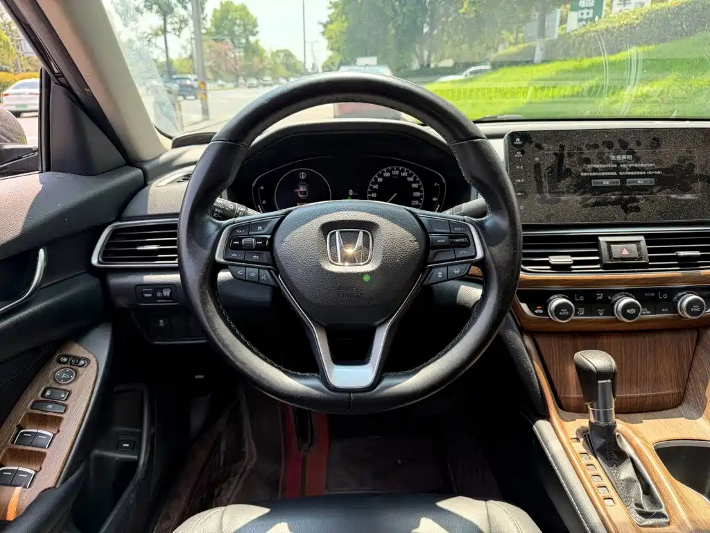 Honda Accord 2022 — фото 14