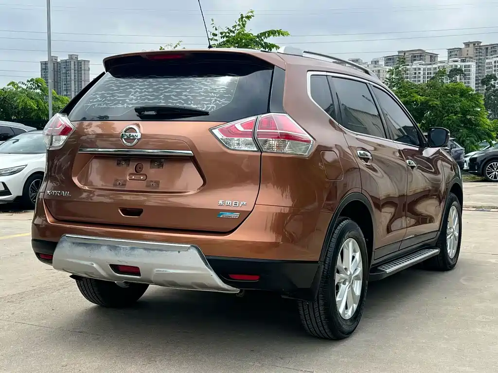 Nissan X-Trail 2015 — фото 9