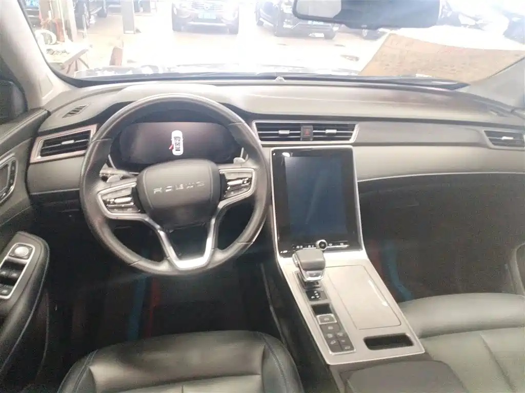 Roewe RX5 New Energy 2021 — фото 10