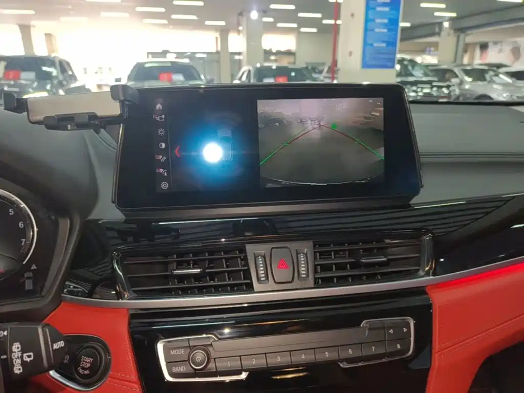 BMW X2 2022 — фото 13