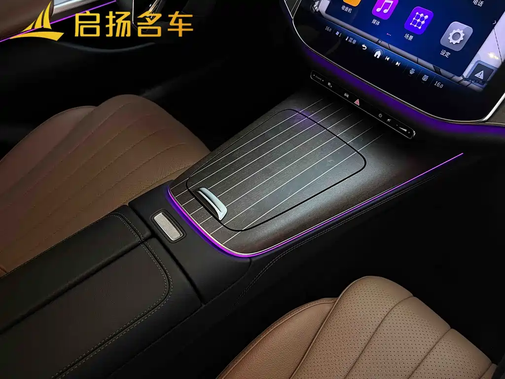 Mercedes-Benz E-Class 2025 — фото 17