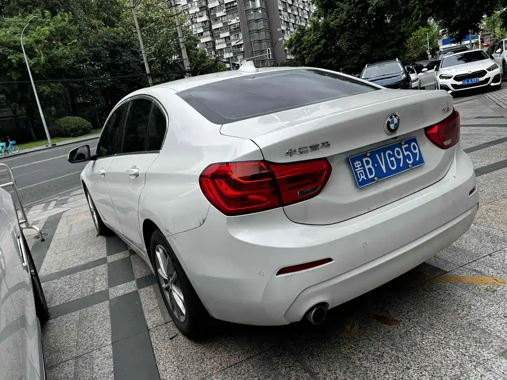 BMW 1 Series 2018 — фото 4
