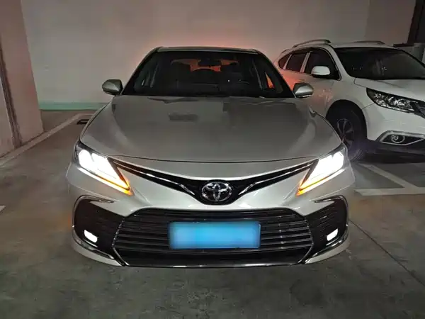 Toyota Camry 2021