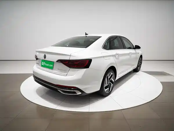 Volkswagen Sagitar 2023