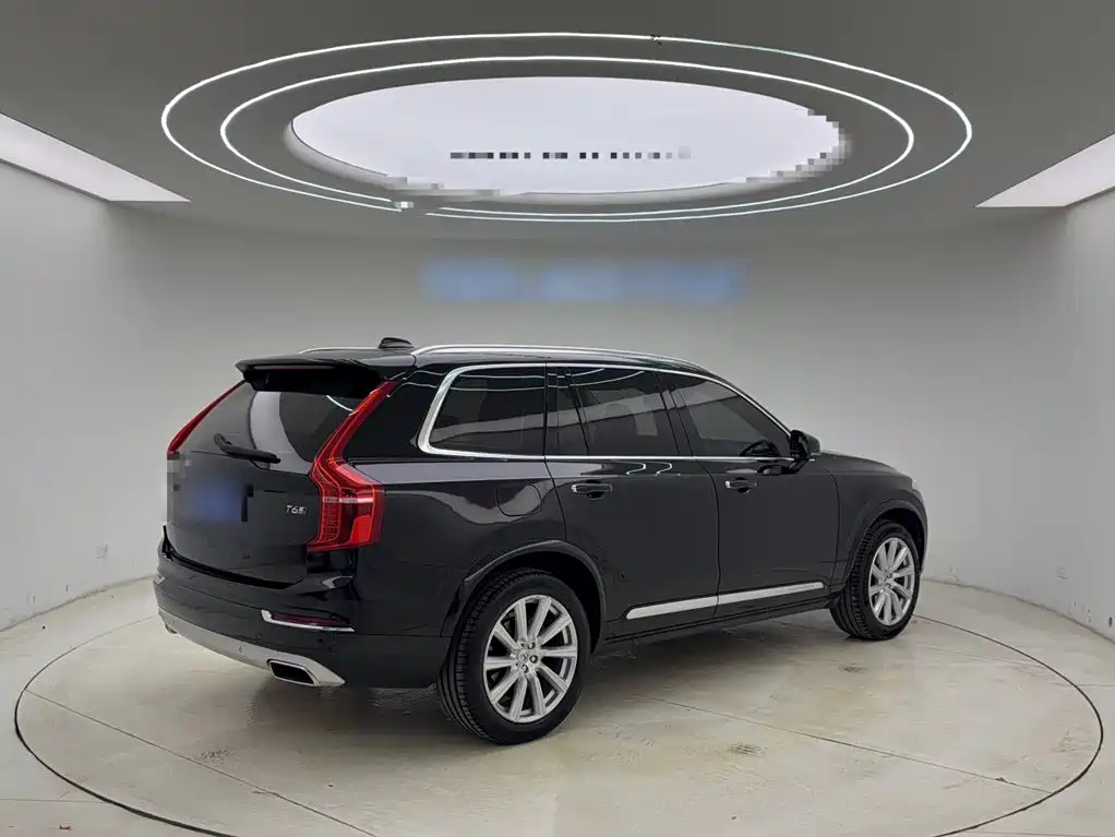 Volvo XC90 2019 — фото 25