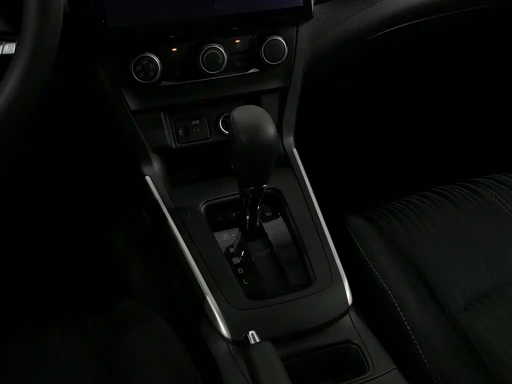 Nissan Sylphy 2020 — фото 13