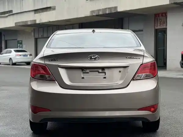 Hyundai Accent 2016