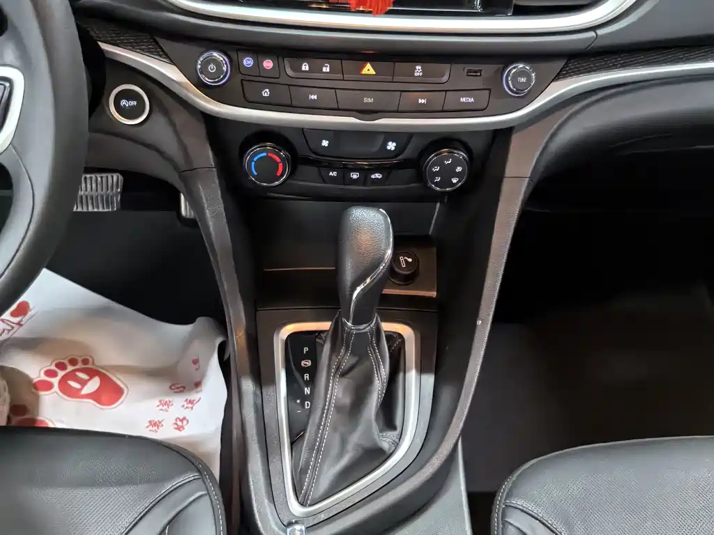 Buick Excelle 2020 — фото 10