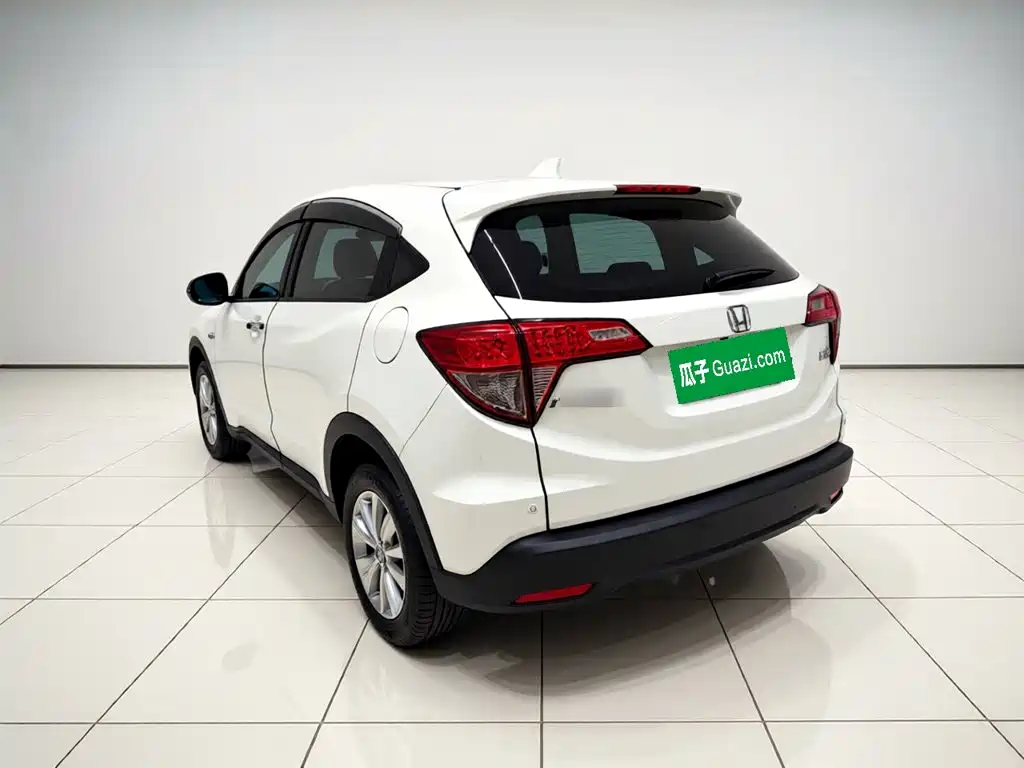 Honda Vezel 2015