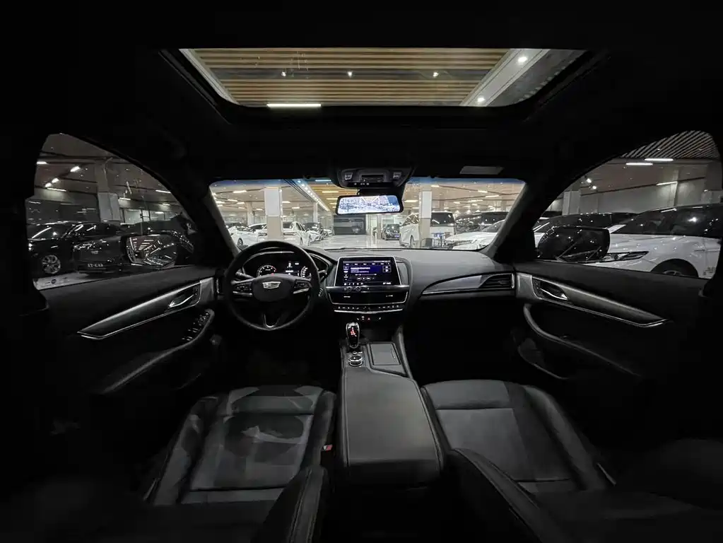 Cadillac CT5 2021 — фото 11