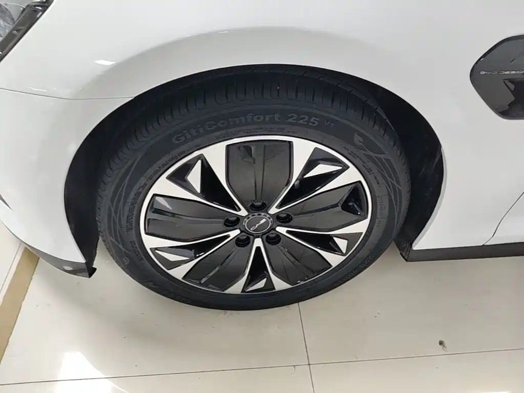 BYD Seal 2023 — фото 23