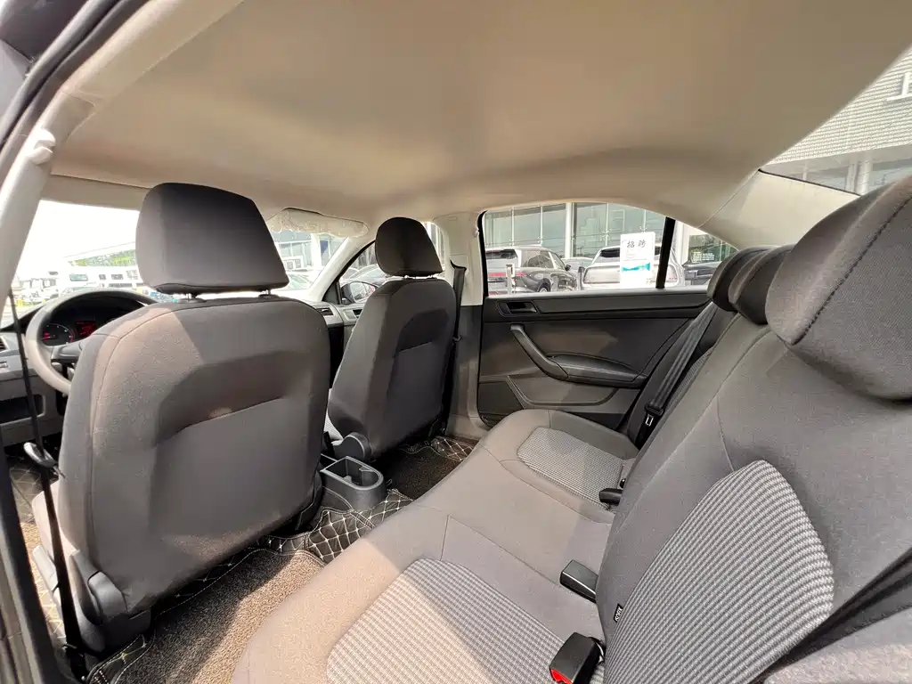 Volkswagen Santana 2021