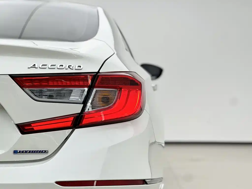 Honda Accord 2019 — фото 11