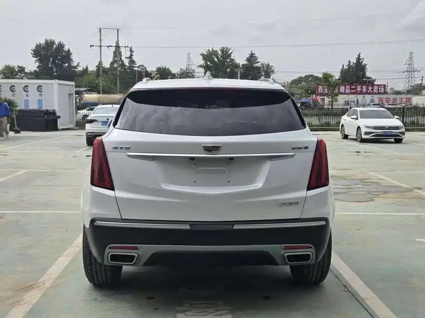 Cadillac XT5 2020 — фото 23