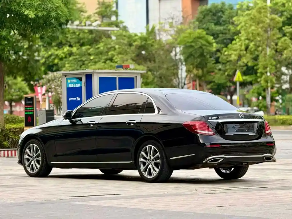 Mercedes-Benz E-Class 2018