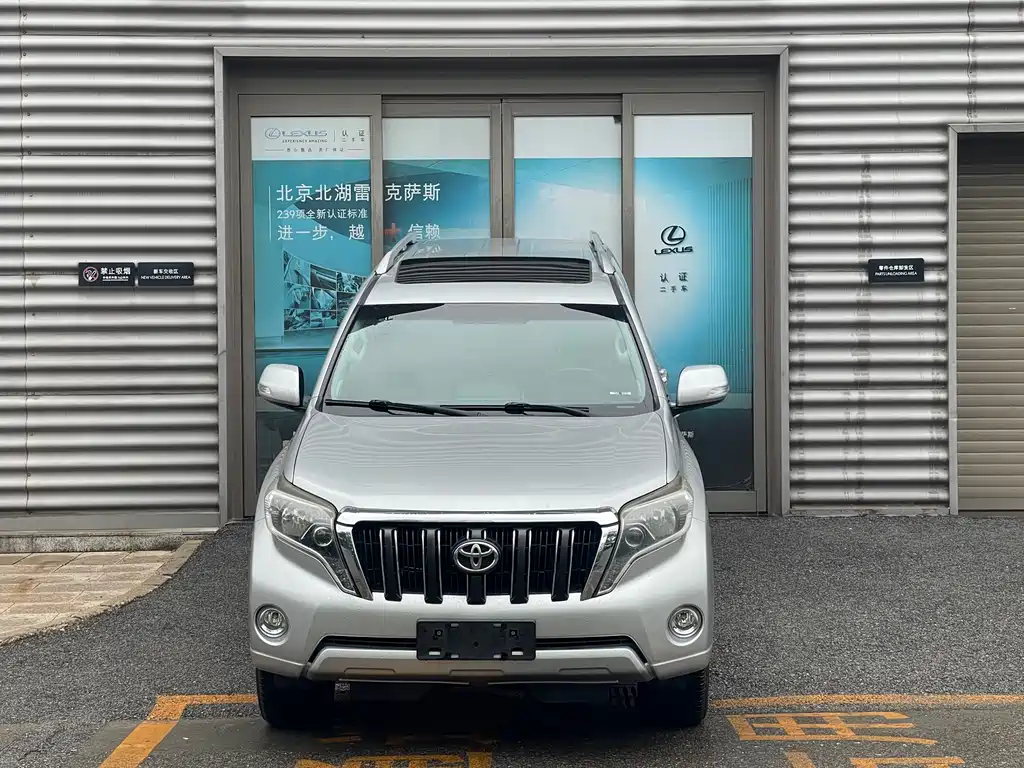 Toyota Prado 2017 — фото 2