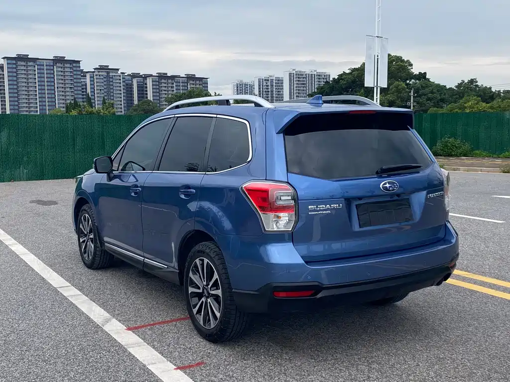 Subaru Forester 2016 — фото 8