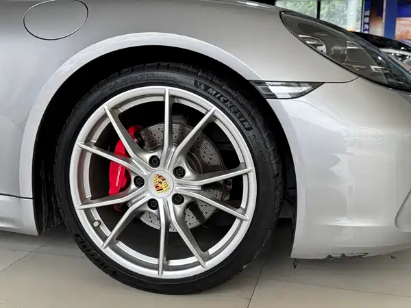 Porsche 718 2018