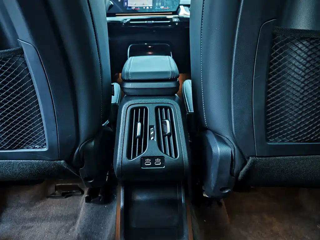BMW X1 2023 — фото 12
