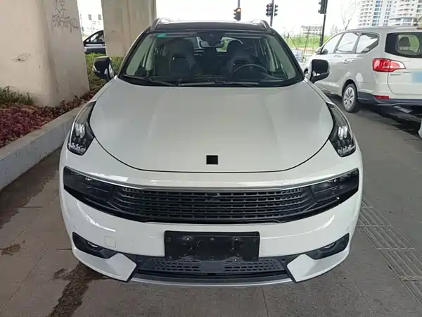 Lynk & Co 01 2019