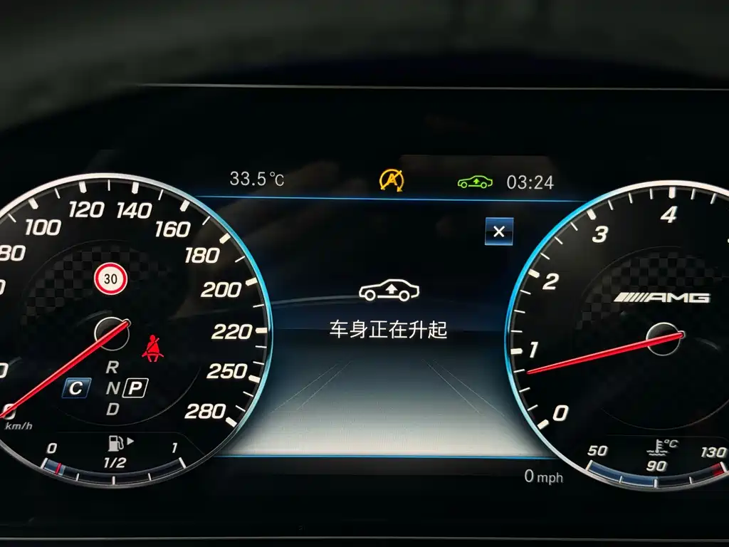 Mercedes-Benz E-Class AMG 2018 — фото 16