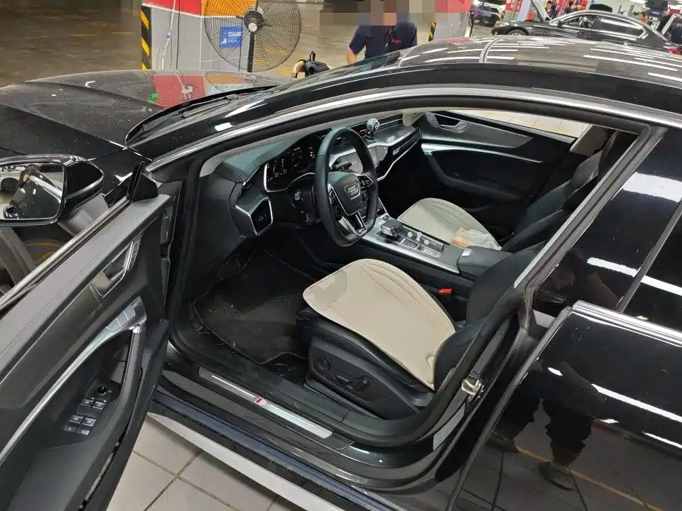 Audi A7 2023