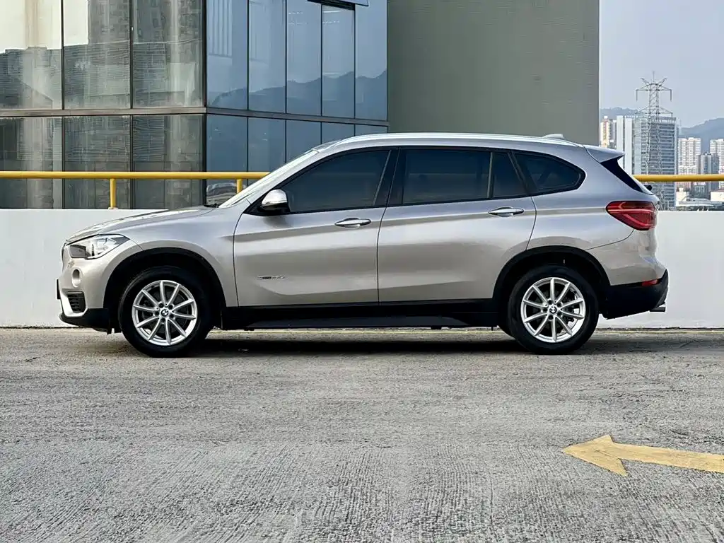 BMW X1 2018 — фото 25