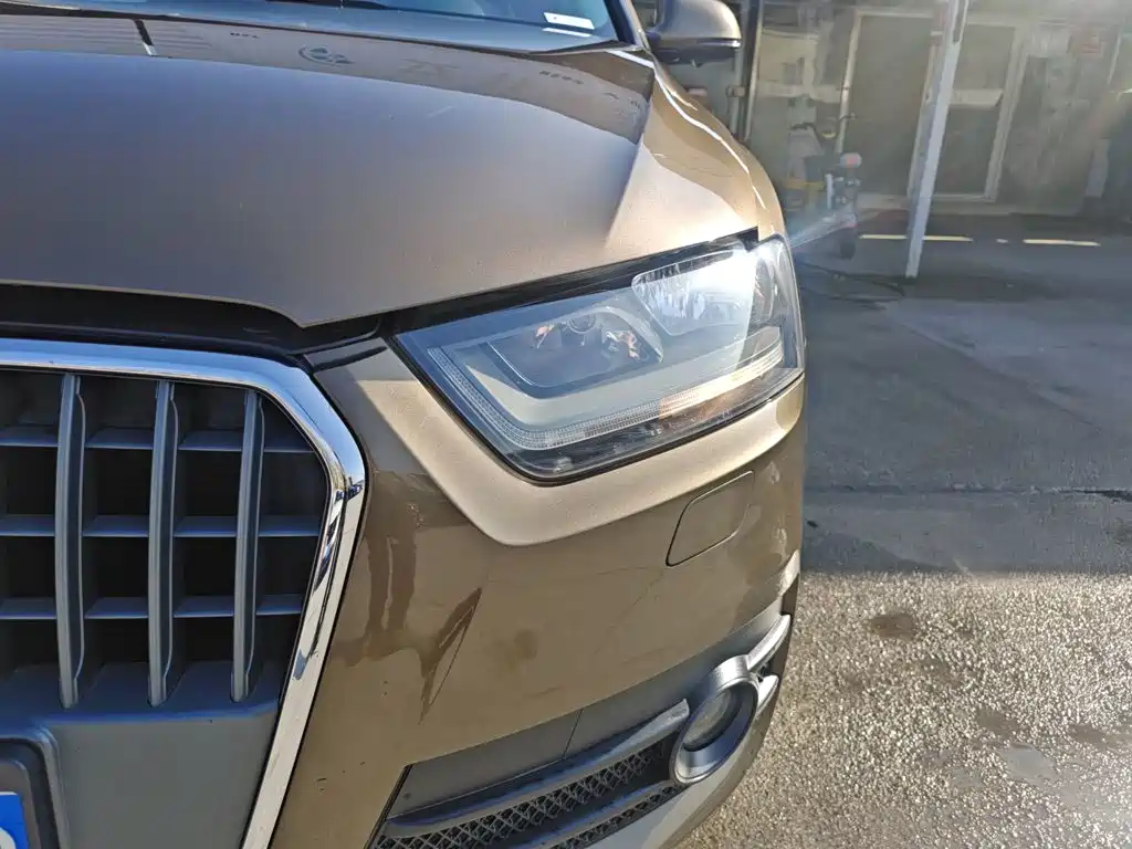 Audi Q3 2015 — фото 18