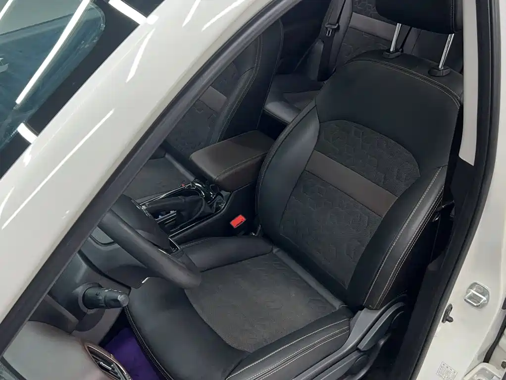 GAC Trumpchi GS3 2019 — фото 17