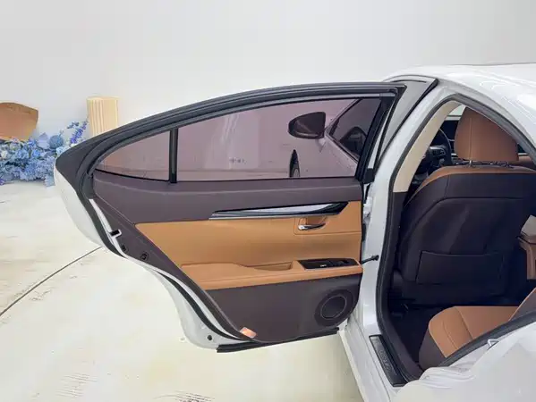 Lexus ES 2018