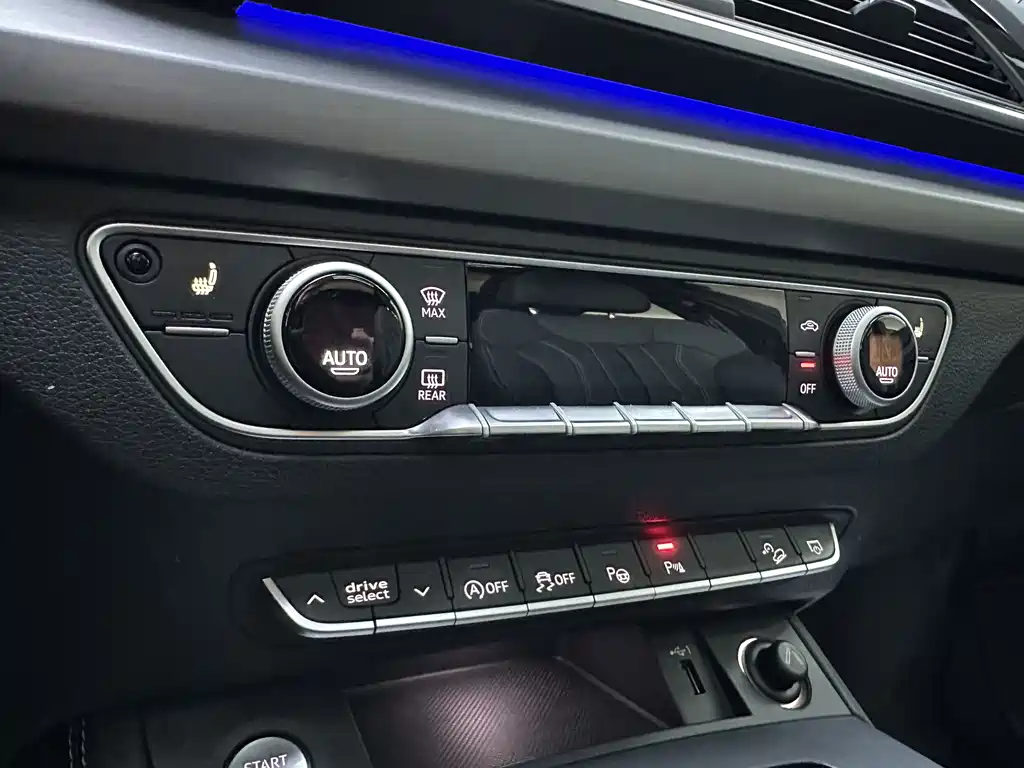 Audi Q5L Sportback 2022 — фото 10