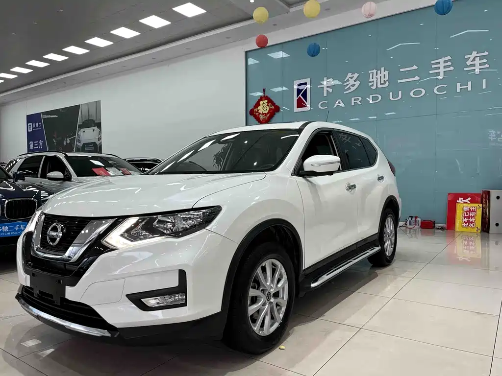 Nissan X-Trail 2018 — фото 1