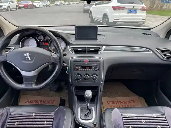 Peugeot 308 2013