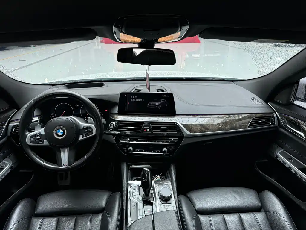 BMW 6 Series GT 2019 — фото 9